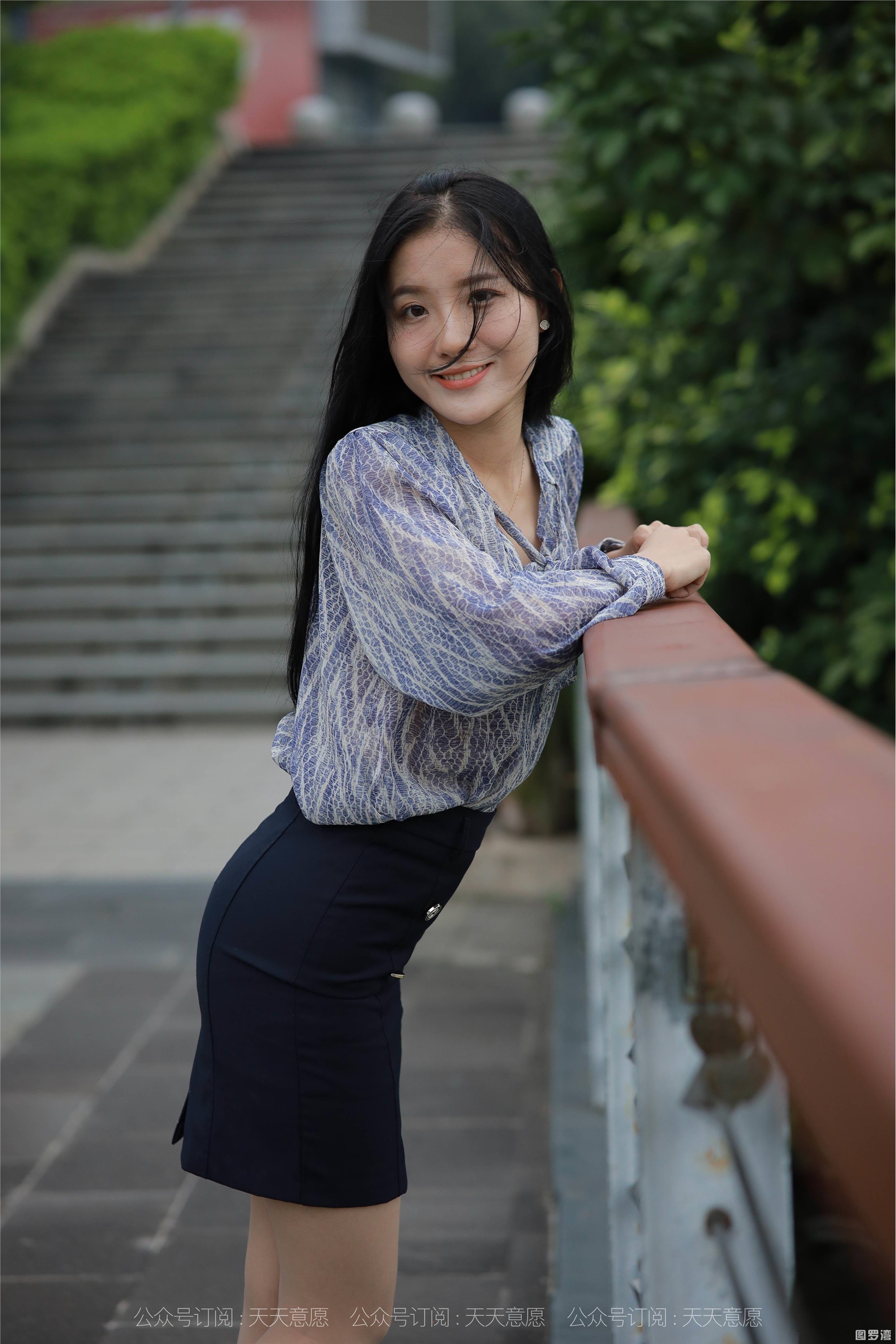 IESS异思趣向  2021.10.25 丝享家957：婉苹《公园偶遇美女》